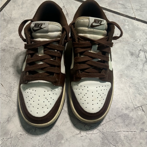Nike Brown and White Casual Sneakers - Picture 6 of 6